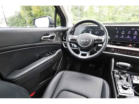 Used 2023 Kia Sportage EX FWD image 6