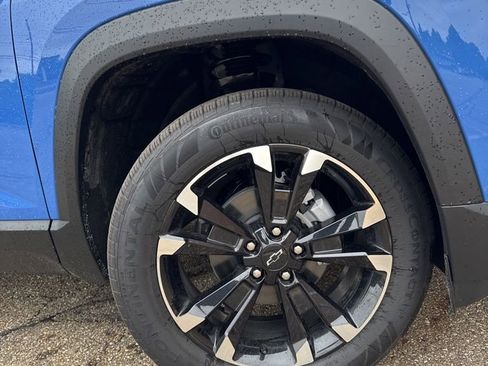 New 2026 Chevrolet Equinox RS w/ Convenience Package III FWD image 3