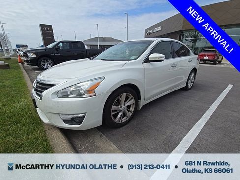 Used 2013 Nissan Altima 2.5 SV w/ 2.5SV Convenience Pkg image 1