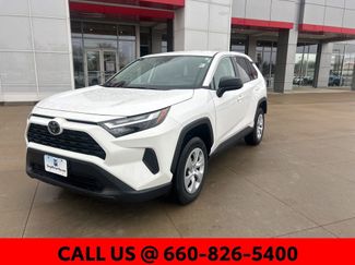 Used 2024 Toyota RAV4 LE video 2