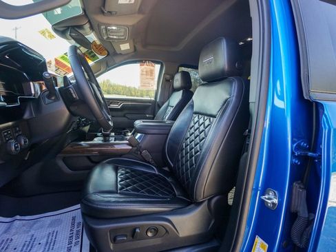 Used 2022 Chevrolet Silverado 1500 RST image 16