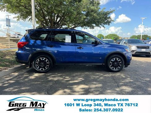 Used 2019 Nissan Pathfinder SL FWD image 8