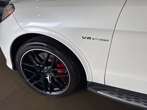 Used 2018 Mercedes-Benz GLE 63 AMG S image 34