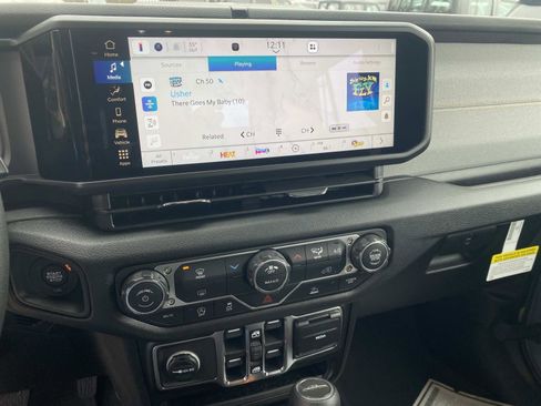 New 2026 Jeep Gladiator Sport image 14