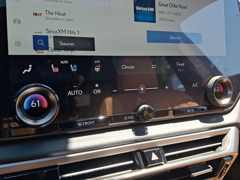 Used 2023 Lexus RX 350 Premium w/ Accessory Package AWD/4WD image 18
