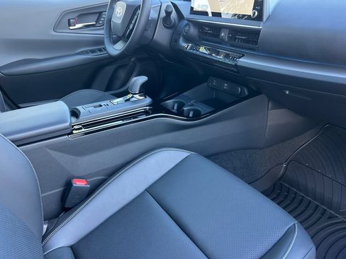 New 2026 Toyota Prius Limited FWD image 17