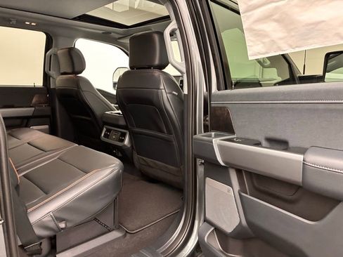 New 2026 Ford F350 Lariat w/ Black Appearance Package image 29