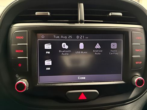 Used 2022 Kia Soul LX FWD image 20
