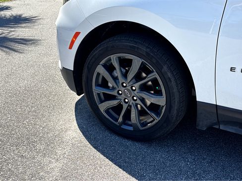 Used 2022 Chevrolet Equinox RS w/ RS Leather Package image 15