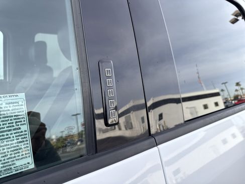 Used 2020 Ford F250 Lariat image 8