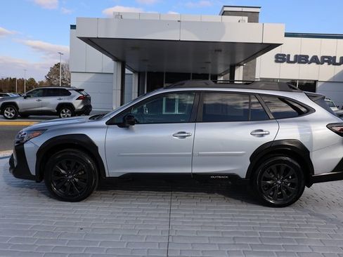 Certified 2023 Subaru Outback Onyx Edition XT image 2