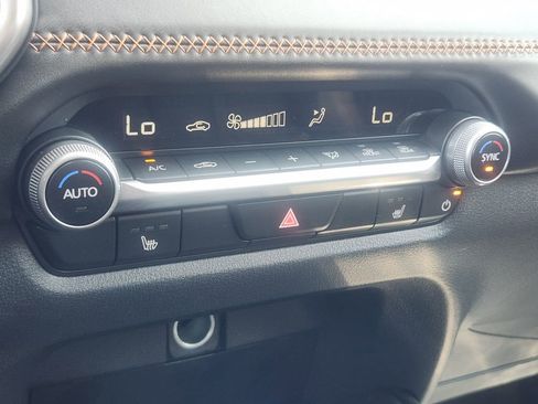 Used 2025 MAZDA CX-50 AWD 2.5 Hybrid w/ Premium Pkg image 17