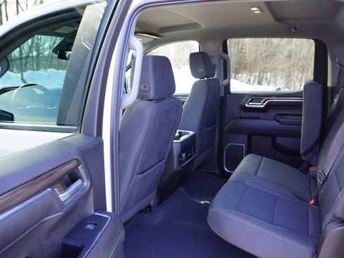 Used 2023 Chevrolet Silverado 1500 RST w/ Z71 Off-Road Package image 17