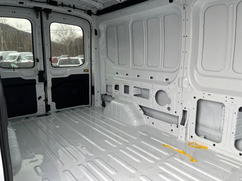 New 2026 Ford Transit 250 148 Medium Roof image 11