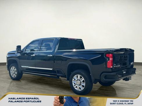 Certified 2024 Chevrolet Silverado 2500 High Country w/ High Country Premium Package AWD/4WD image 4