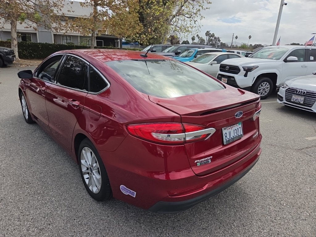 Used 2019 Ford Fusion Energi Titanium FWD image 3