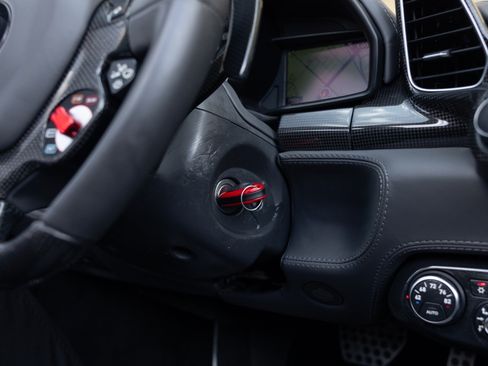 Used 2012 Ferrari 458 Spider RWD image 51