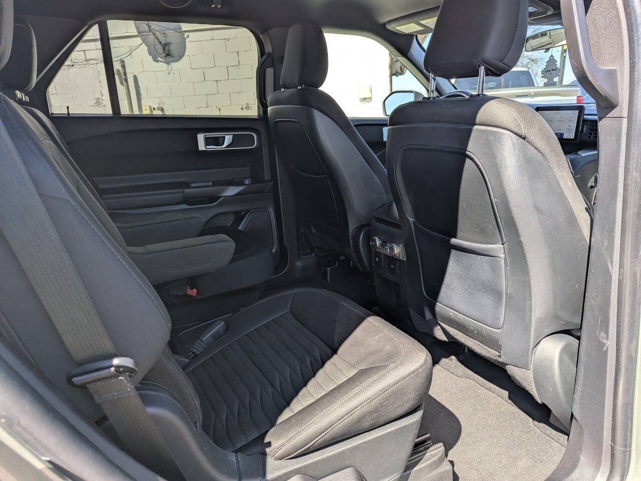 Used 2020 Ford Explorer XLT w/ Comfort Package AWD/4WD image 20