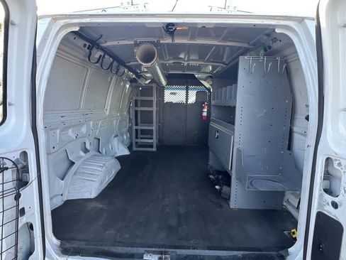 Used 2014 Ford E-150 and Econoline 150 w/ Power Group image 7