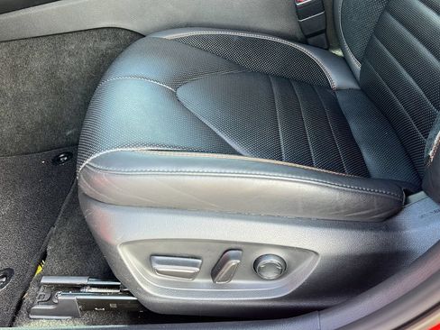 Used 2021 Toyota Avalon XSE FWD image 15