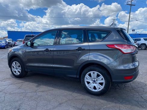 Used 2015 Ford Escape S FWD image 6