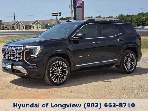 Used 2026 GMC Terrain Denali AWD/4WD image 3