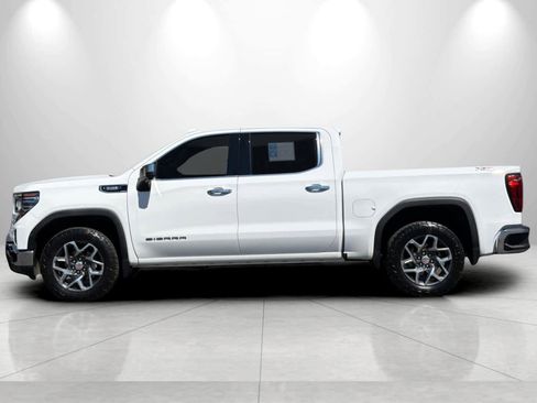 Used 2024 GMC Sierra 1500 SLT AWD/4WD image 6