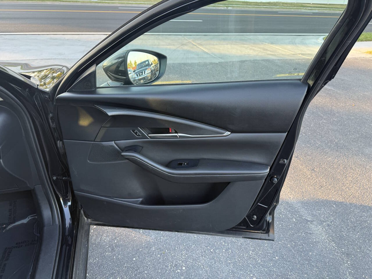 Used 2021 MAZDA CX-30 FWD 2.5 S w/ Preferred Package image 9