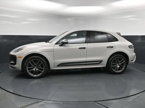 Certified 2025 Porsche Macan Turbo AWD/4WD image 2