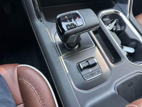 Used 2023 GMC Sierra 1500 Denali Ultimate image 16