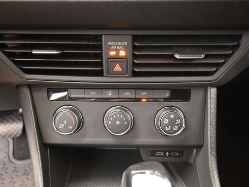 Used 2022 Volkswagen Jetta Sport image 26