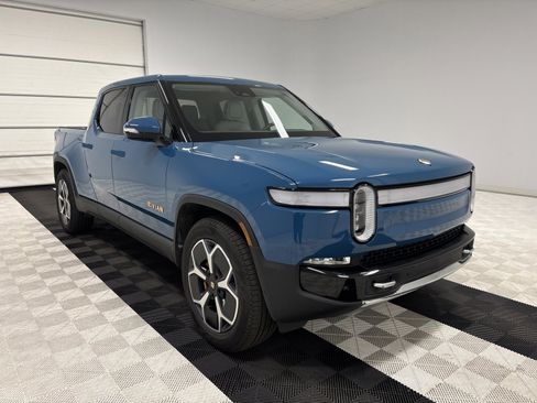 Used 2023 Rivian R1T Adventure image 7