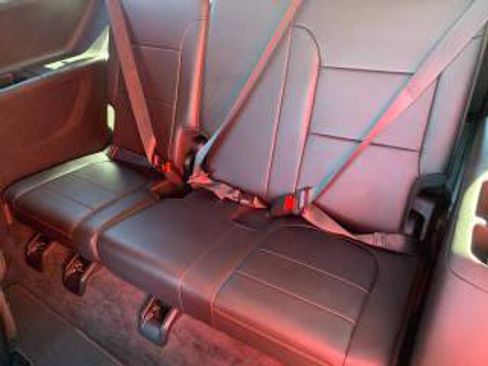 Used 2019 Chevrolet Traverse LT image 25