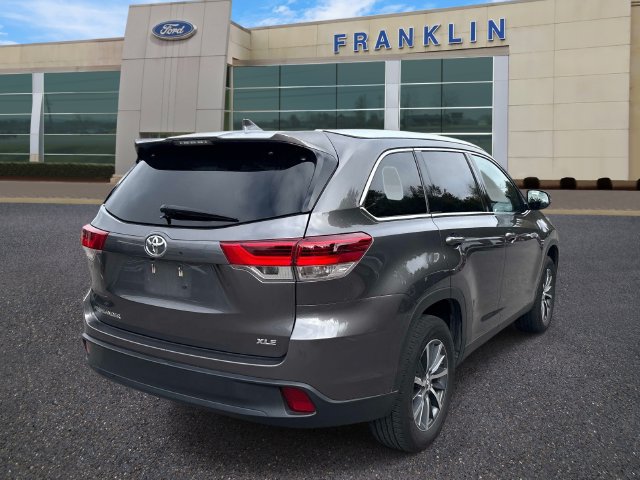 Used 2019 Toyota Highlander XLE FWD image 7