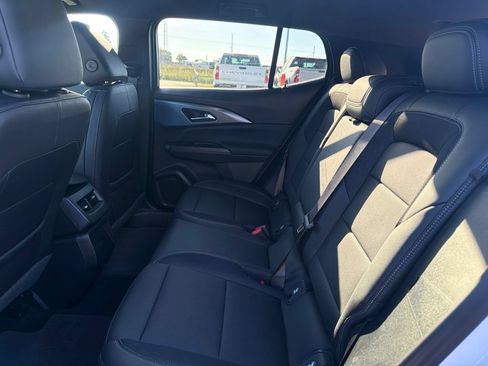 Used 2024 Chevrolet Equinox EV LT FWD image 13