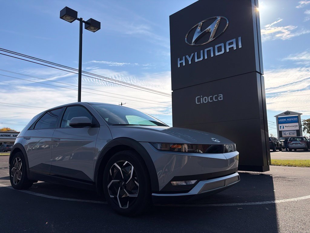 Used 2024 Hyundai Ioniq 5 SEL AWD/4WD image 1