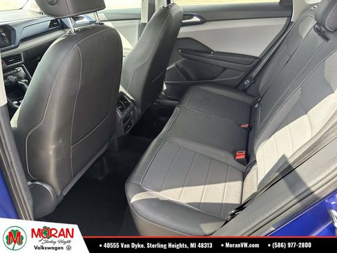 Certified 2024 Volkswagen Taos SE AWD/4WD image 12