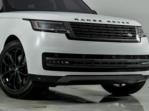 Used 2023 Land Rover Range Rover Long Wheelbase Autobiography AWD/4WD image 3