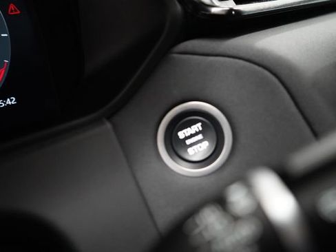 Used 2024 Land Rover Range Rover Velar Dynamic SE image 29