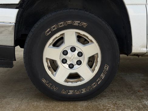 Used 2006 Chevrolet Silverado 1500 LT w/ Light Duty Power Package image 28