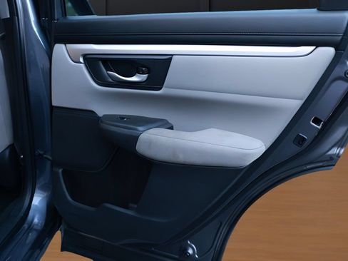 Used 2017 Honda CR-V LX image 22