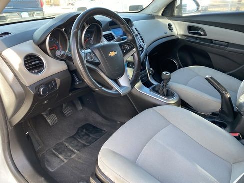 Used 2011 Chevrolet Cruze Eco image 16