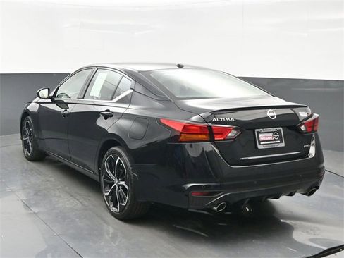Certified 2024 Nissan Altima 2.5 SR image 4