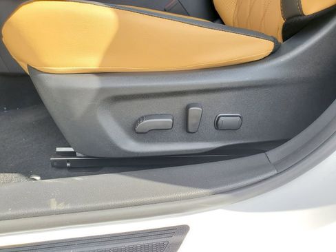 New 2025 Nissan Sentra SV image 19