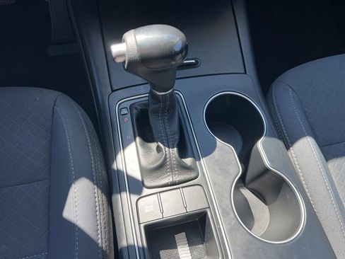 Used 2017 Kia Sorento LX image 19