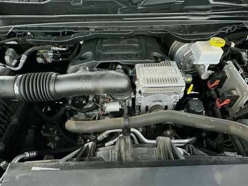 Used 2021 RAM 1500 Laramie AWD/4WD image 32