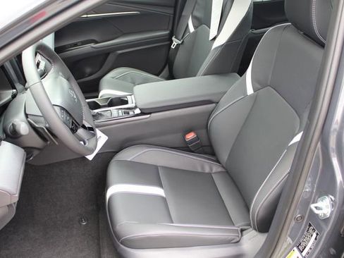 Certified 2026 Toyota Camry SE FWD image 9