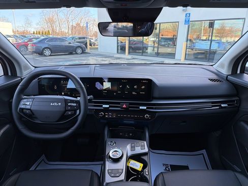 New 2026 Kia Sportage EX image 24