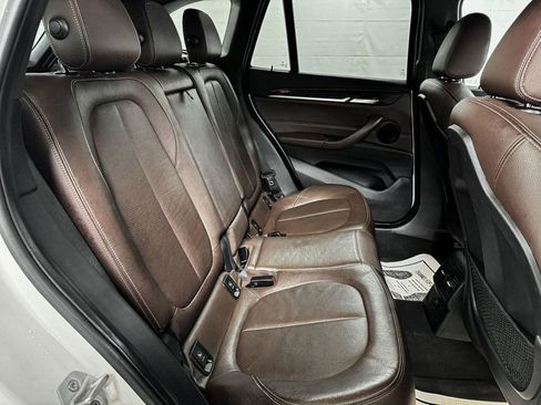 Used 2016 BMW X1 xDrive28i image 9