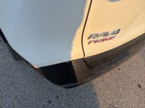 Used 2025 Toyota RAV4 XSE image 5